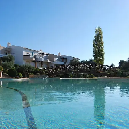 בית נופש & Mar Mexilhoeira Grande